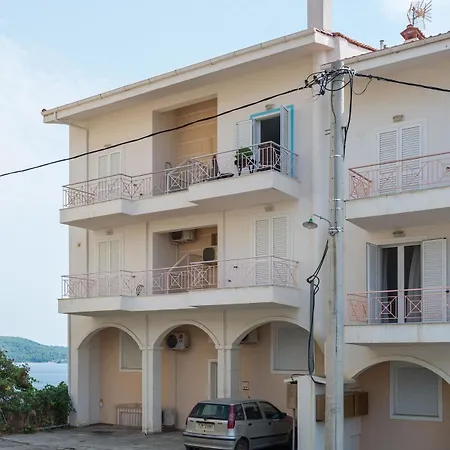 Apartment Two-bedroom With Wonderful Sea View In Neos Marmaras, Chalki *